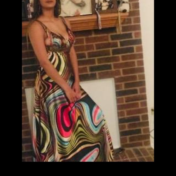 Rainbow dress - Picture 2 of 4